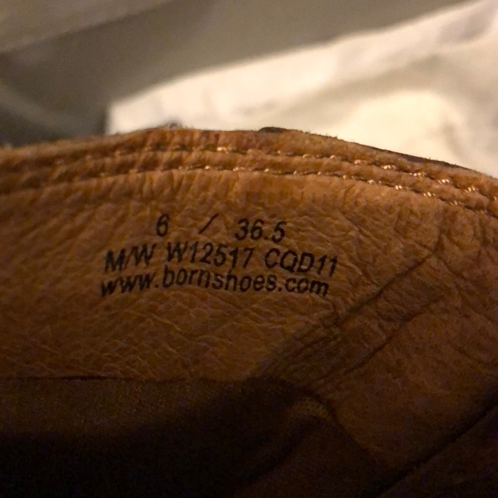 Brown born clogs. Good condition
